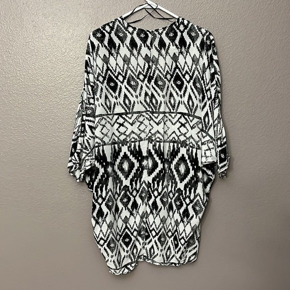 Cotton On Black White Oversized Kimono Top Small Beach Pool coverup - Picture 12 of 13